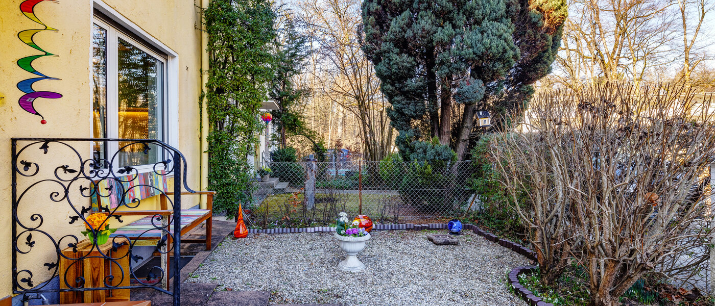 Таун-хаус München Obersendling 02 Подъездная дорога 13312