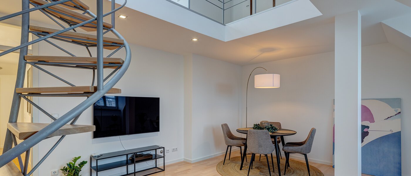 двухэтажная квартира-галерея München Maxvorstadt 05 жилое пространство 13317