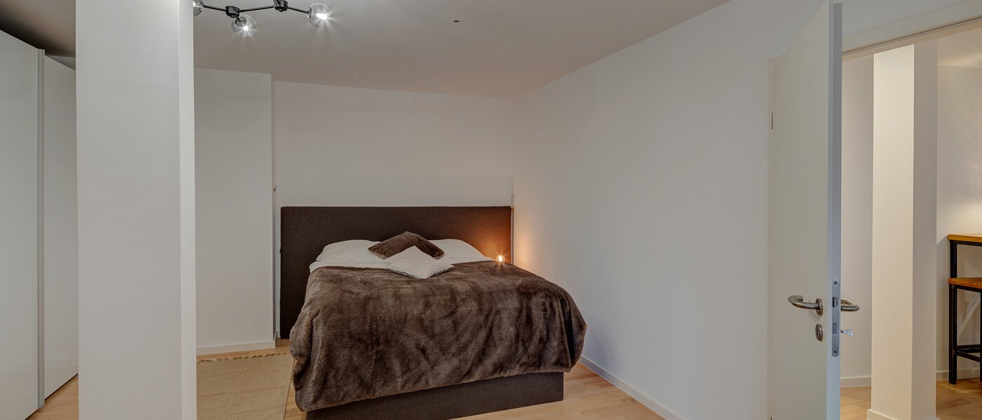 двухэтажная квартира-галерея München Maxvorstadt 01 1-я спальная комната 13317