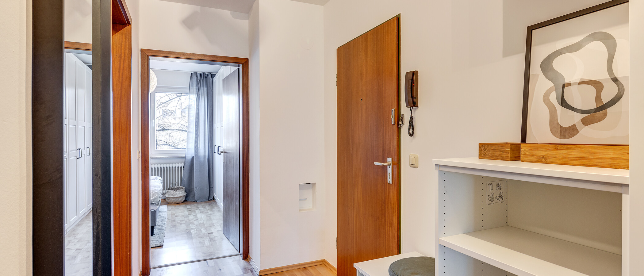 квартира München Neuhausen 02 коридор 13344