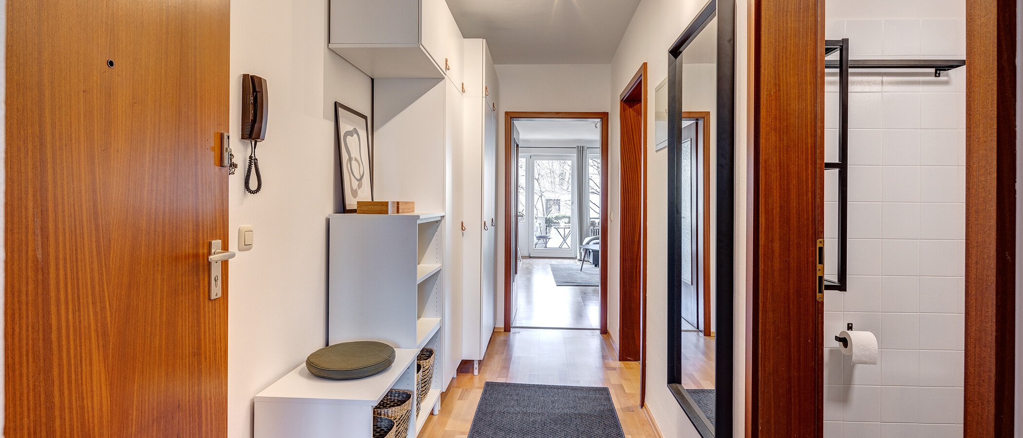 квартира München Neuhausen 03 коридор 13344