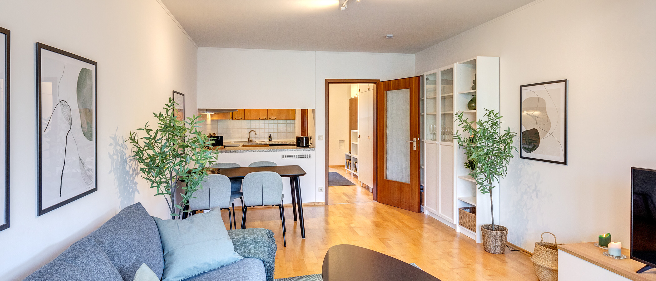 квартира München Neuhausen 02 жилое пространство 13344