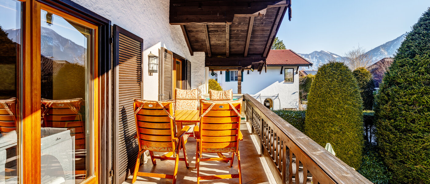 Особняк Rottach-Egern 01 балкон 13349