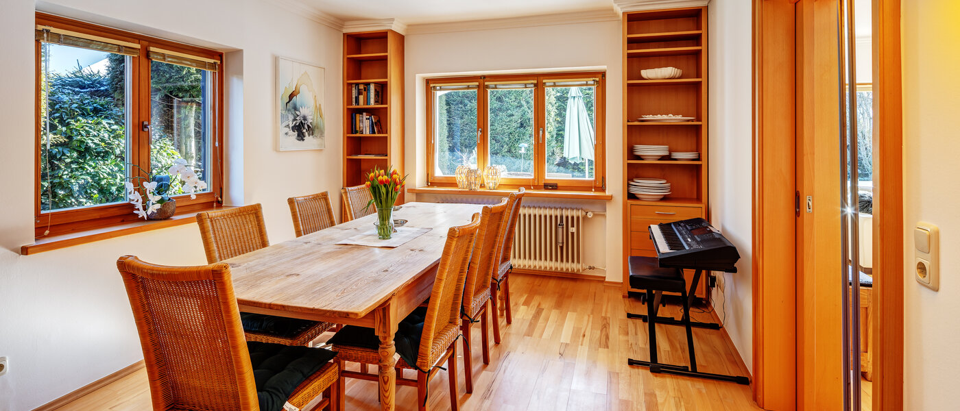 Особняк Rottach-Egern 02 обеденный зал 13349