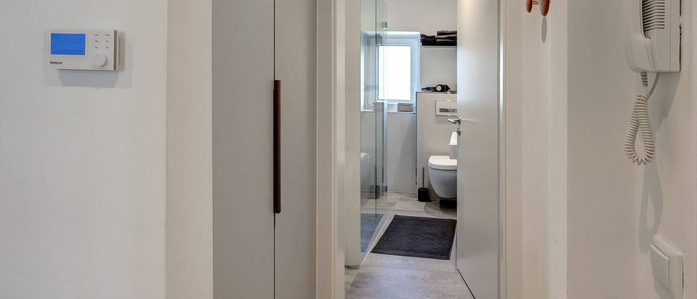 квартира München Maxvorstadt - Westen 04 коридор 13363