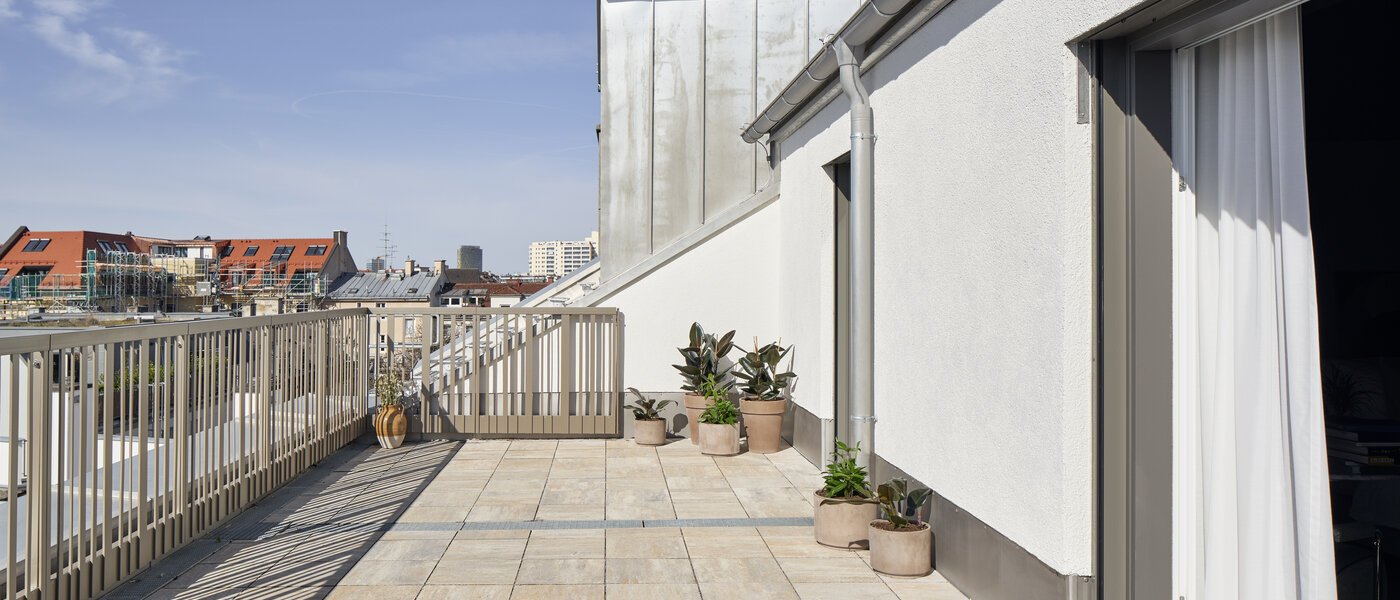 квартира München Ludwigsvorstadt 02 терраса с крышей 13385