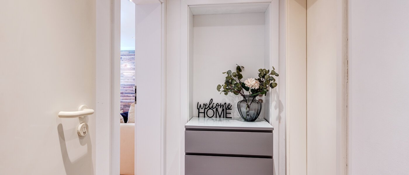 квартира München Daglfing 01 коридор 13386