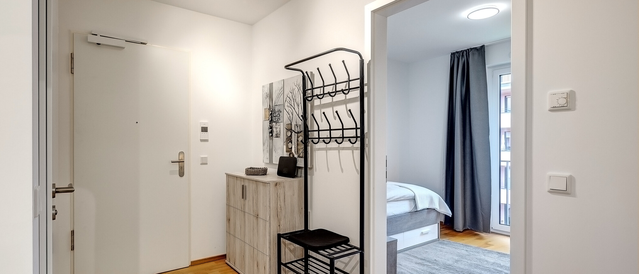 квартира München Moosach 01 коридор 13403