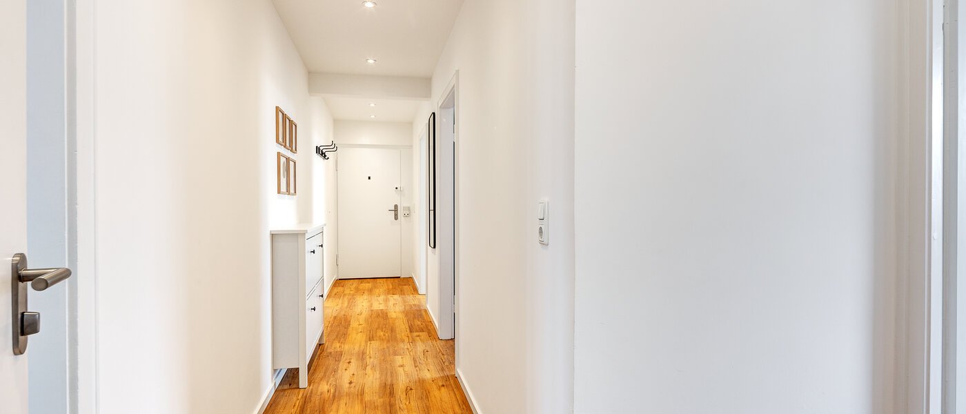 квартира München Aubing 03 коридор 13422