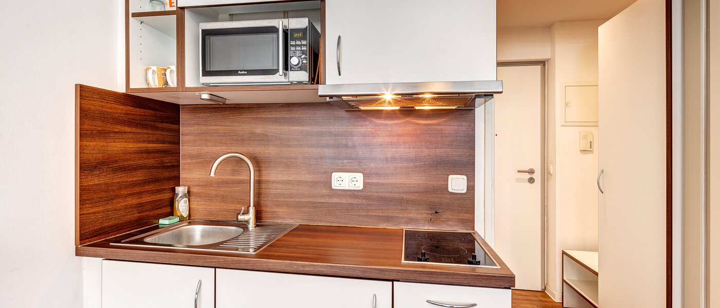 квартира München Milbertshofen 01 кухня 13431