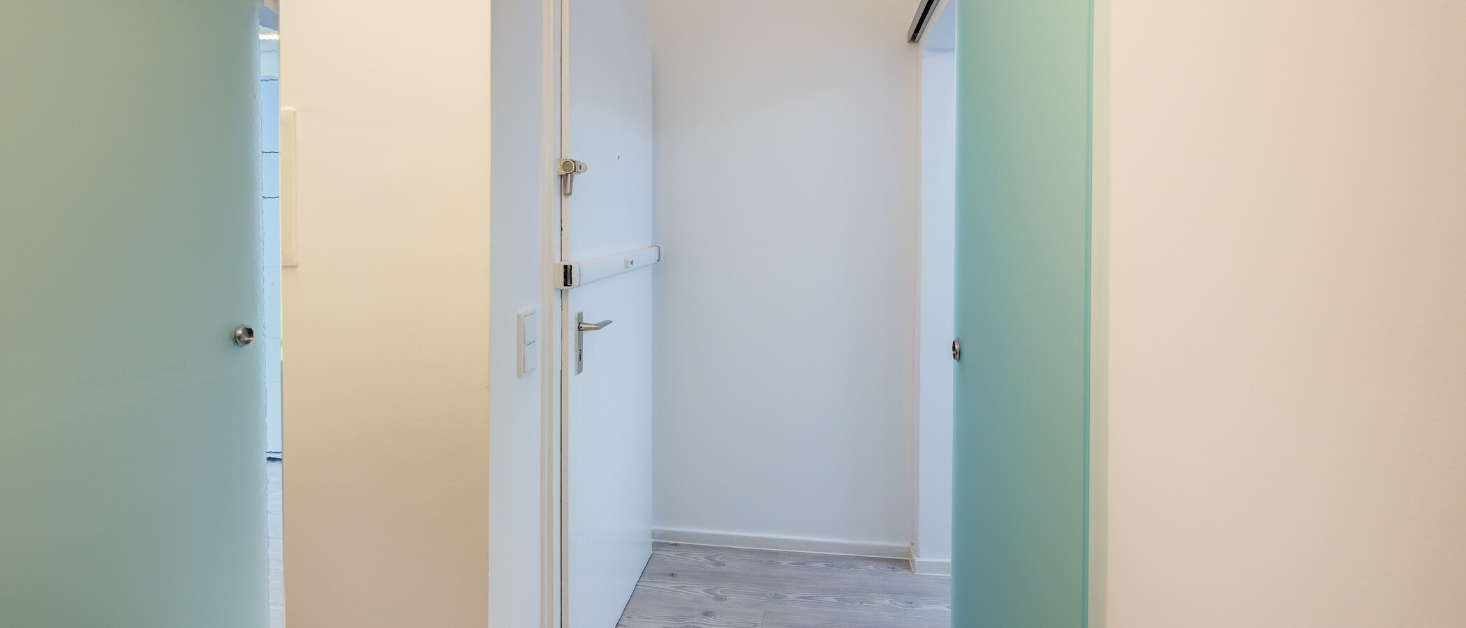 квартира München Sendling-Westpark 01 коридор 13445