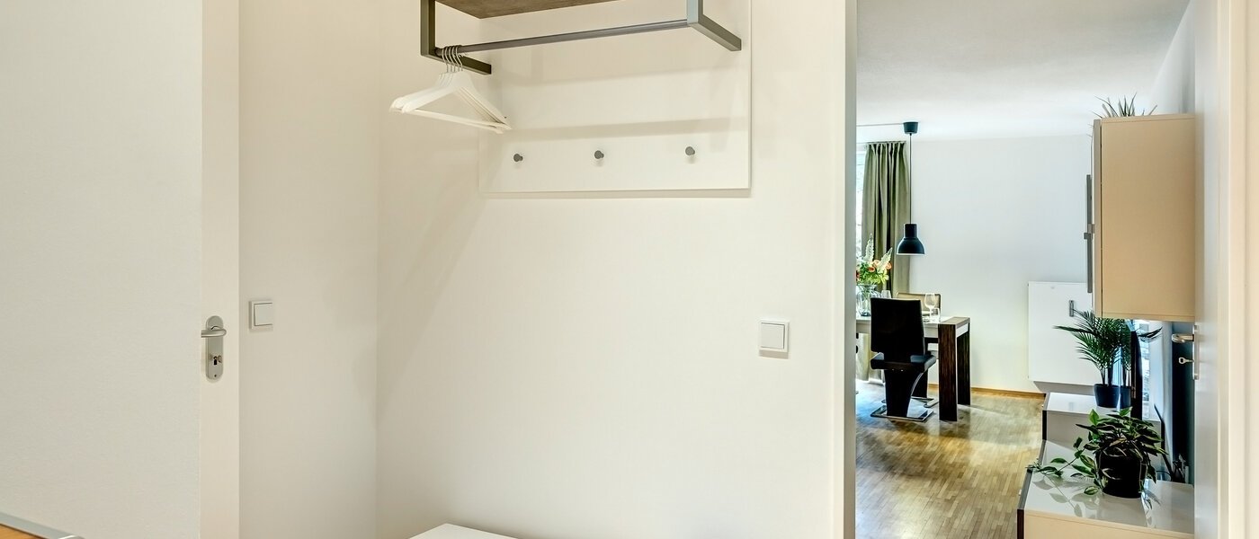 квартира München Moosach 02 коридор 13457