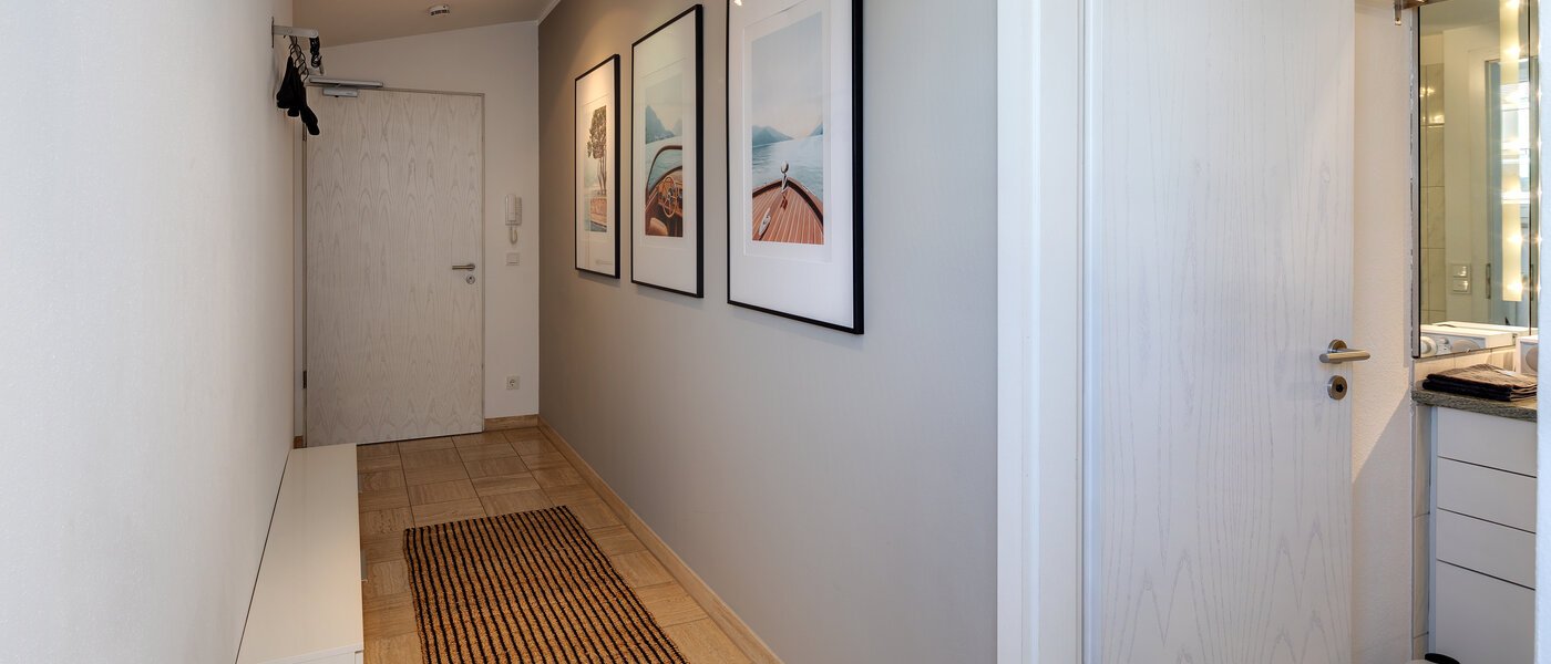 мансардная квартира München Maxvorstadt - Westen 01 коридор 13461