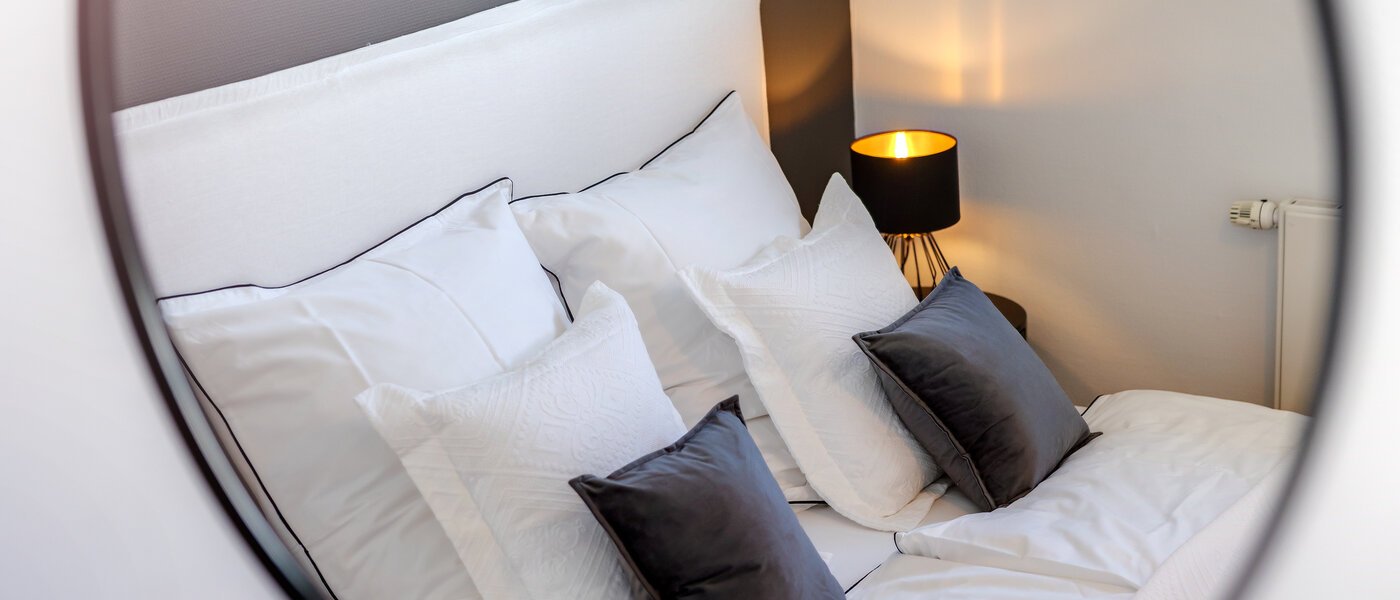 мансардная квартира München Maxvorstadt - Westen 01 спальная комната 13461