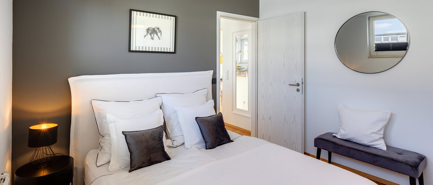 мансардная квартира München Maxvorstadt - Westen 02 спальная комната 13461