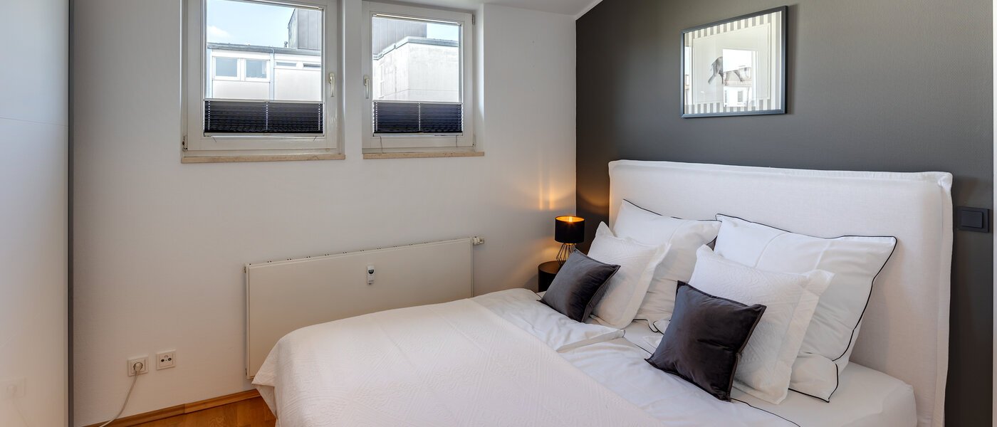 мансардная квартира München Maxvorstadt - Westen 04 спальная комната 13461