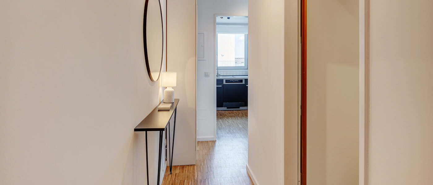 квартира München Schwanthalerhöhe 02 коридор 13468