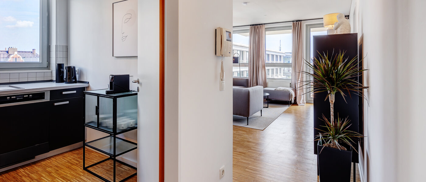 квартира München Schwanthalerhöhe 03 коридор 13468