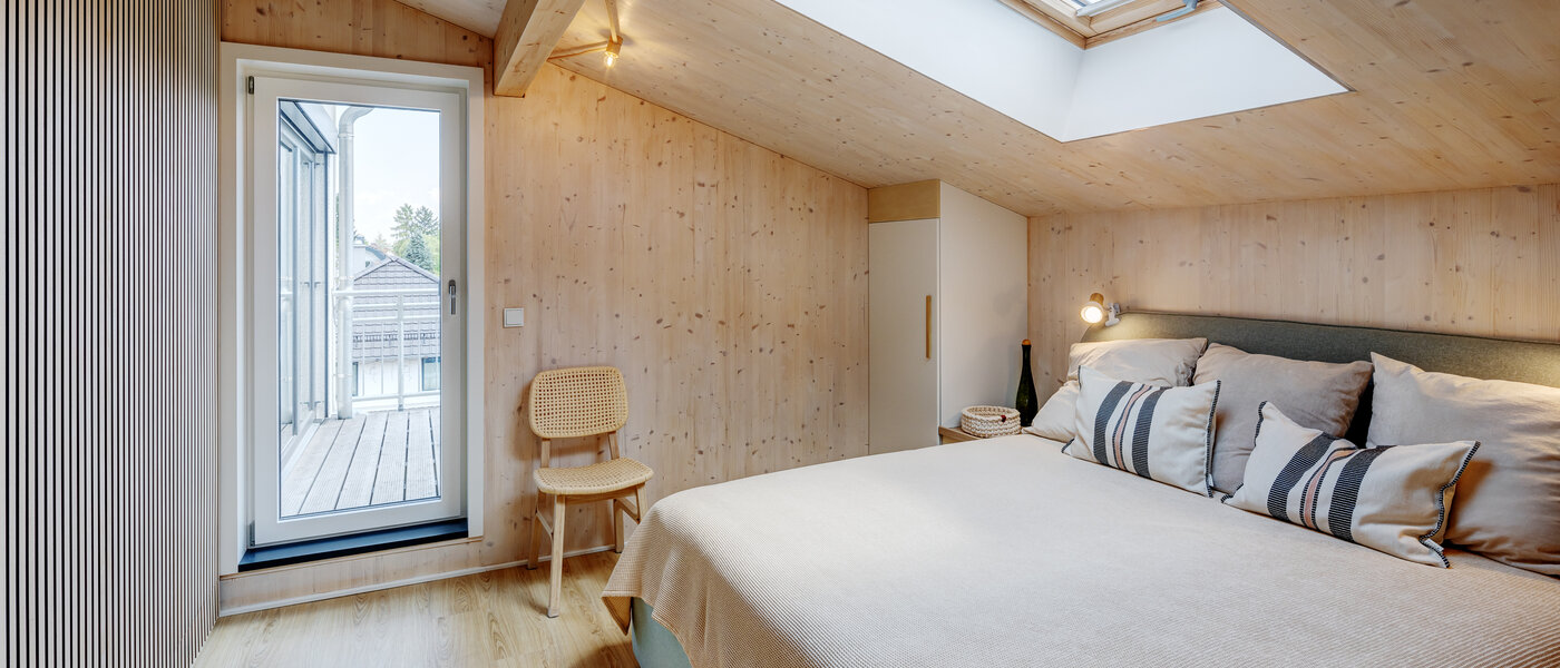 мансардная квартира München Berg am Laim 01 спальная комната 13504