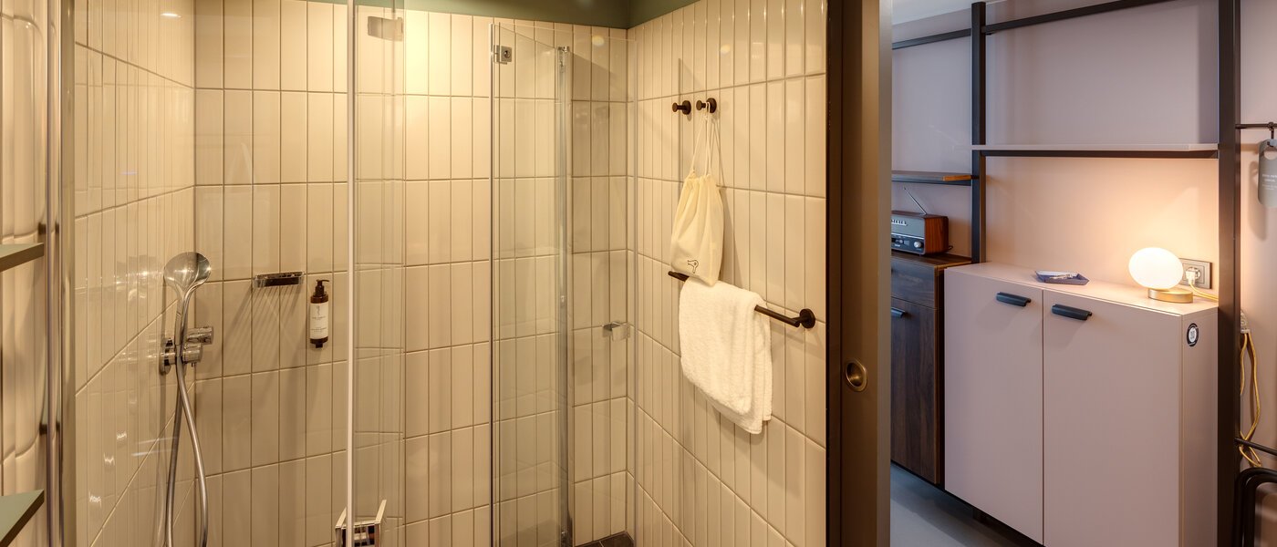 двухэтажная квартира München Neuperlach 01 ванная комната 13534