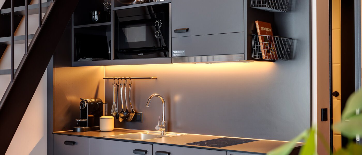 двухэтажная квартира München Neuperlach 01 кухня 13536