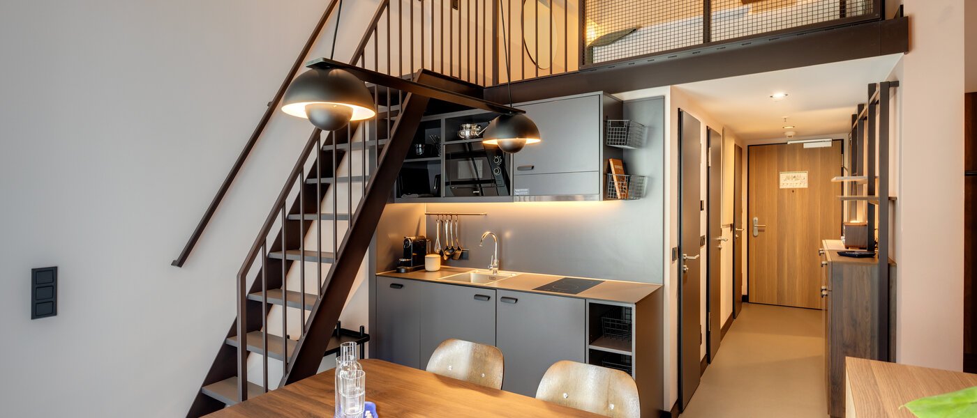 двухэтажная квартира München Neuperlach 02 кухня 13536