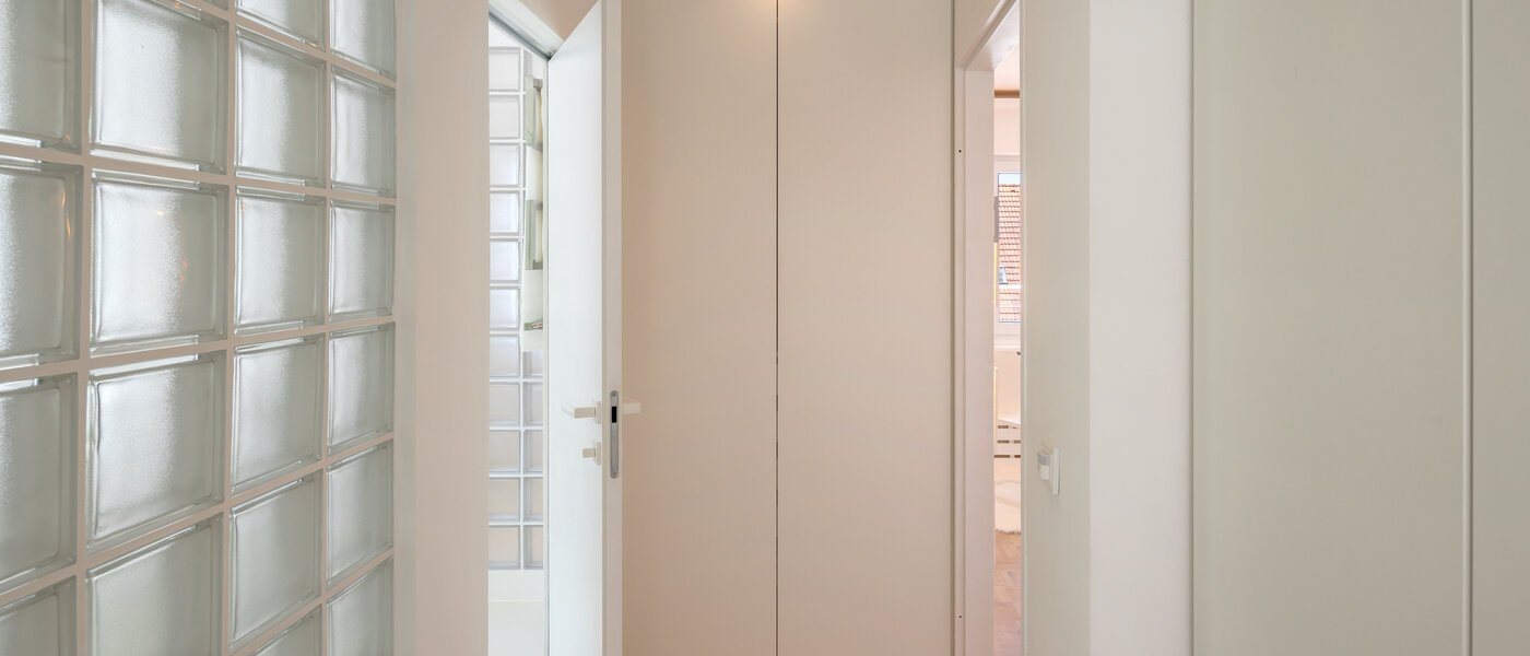 квартира-пентхаус Unterhaching 05 коридор 13549