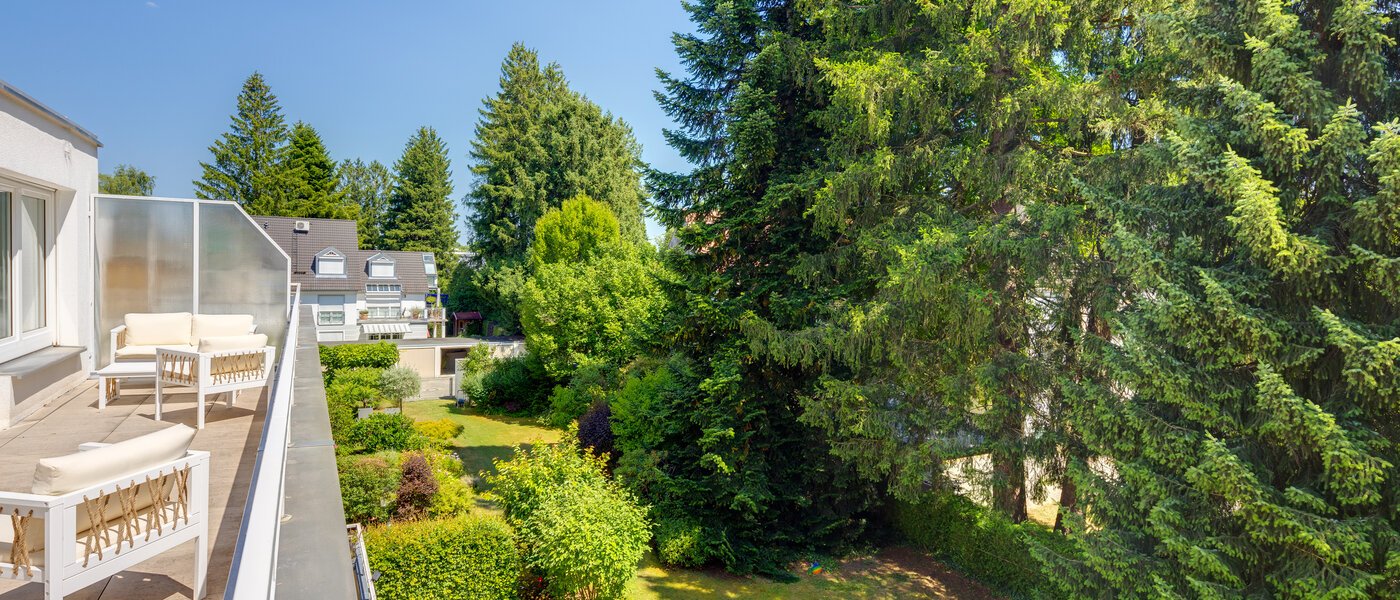 квартира-пентхаус Unterhaching 03 вид из окна 13549