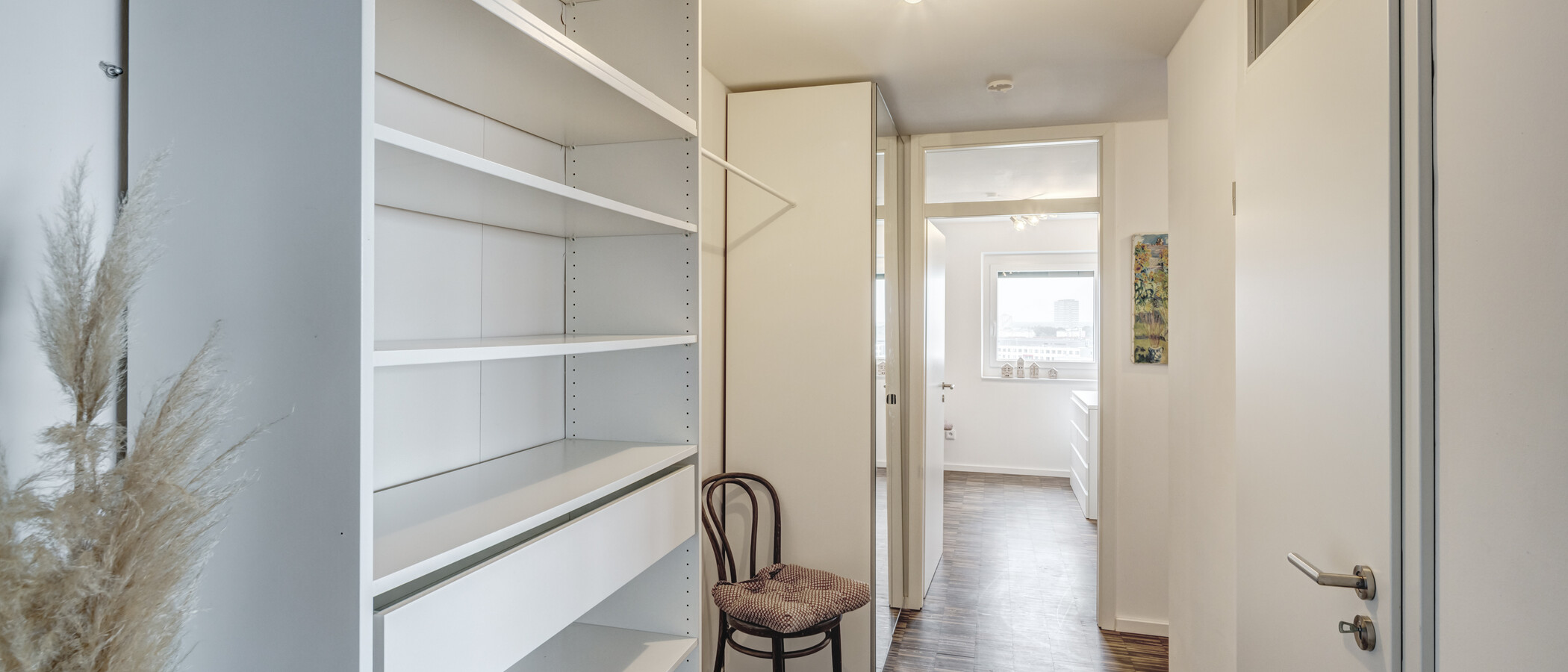 квартира München Obersendling 01 коридор 13550