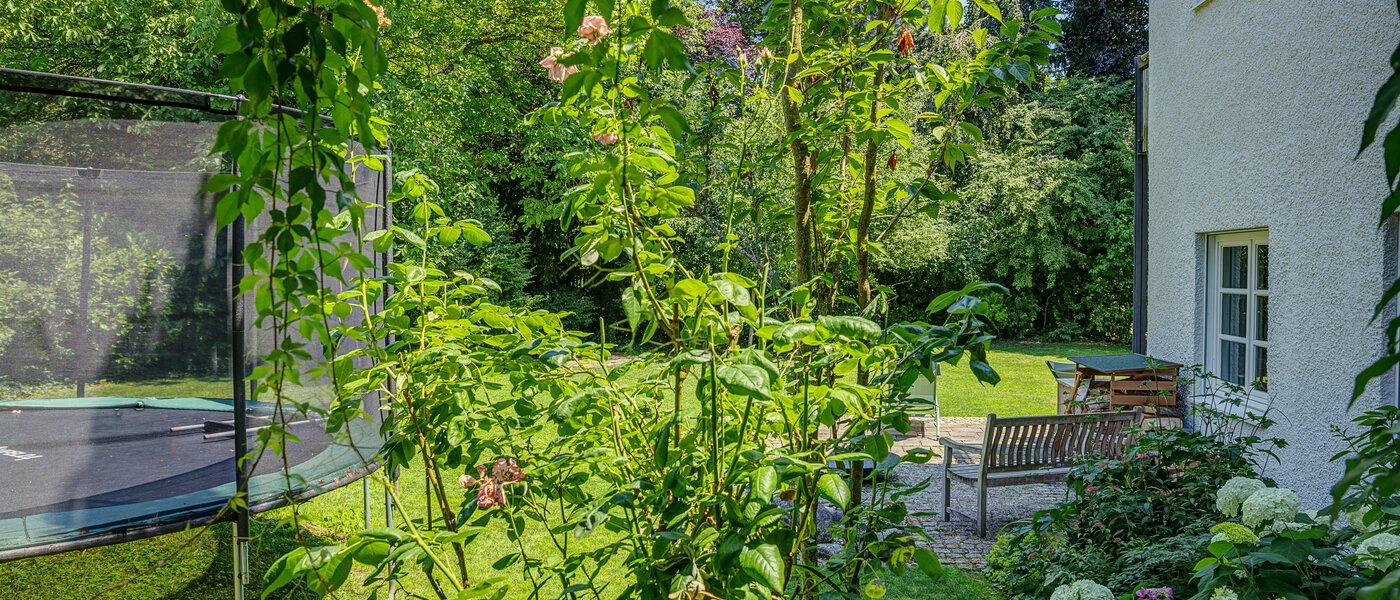 квартира München Nymphenburg 01 вид из окна 13556