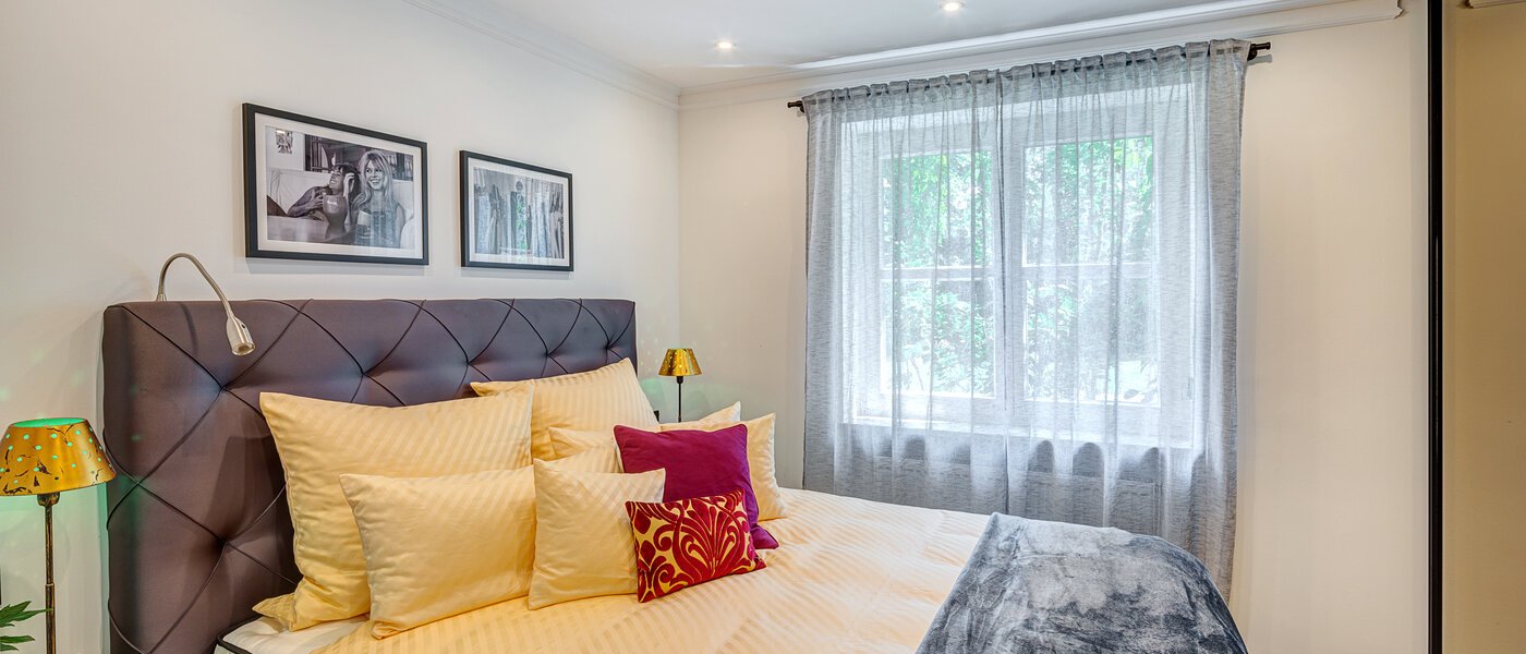 квартира München Nymphenburg 01 спальная комната 13556