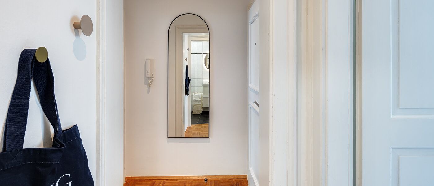 квартира München Lehel 03 коридор 13583