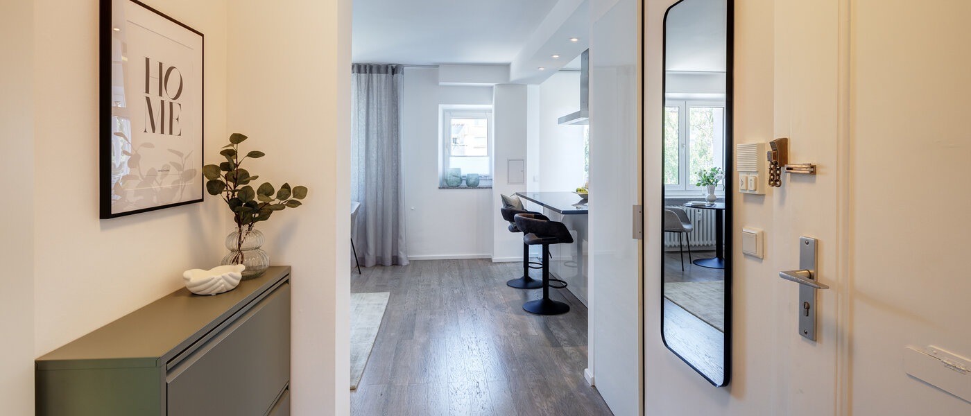 квартира München Bogenhausen 02 коридор 13604