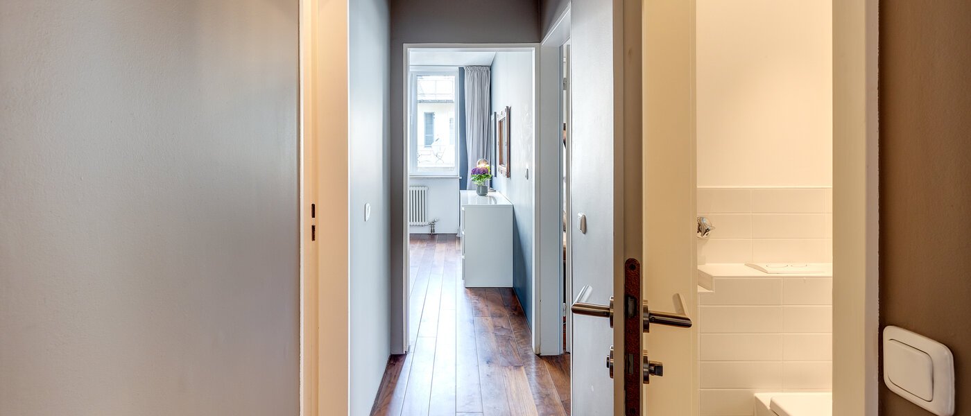 квартира München Altbogenhausen 04 коридор 13633