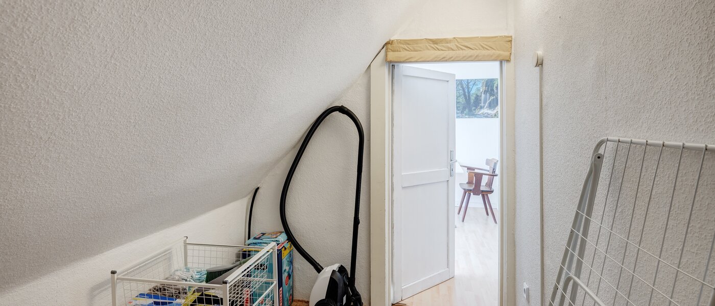 мансардная квартира München Nymphenburg 02 кладовая 13654