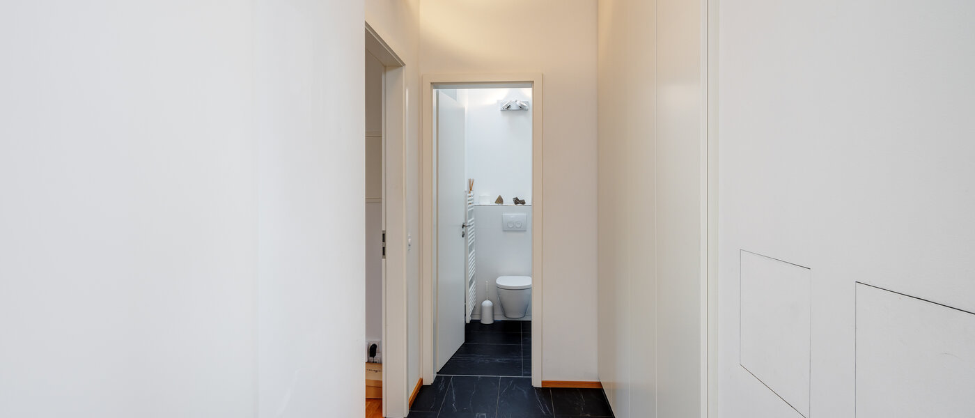 мансардная квартира München Ramersdorf 02 коридор 13657