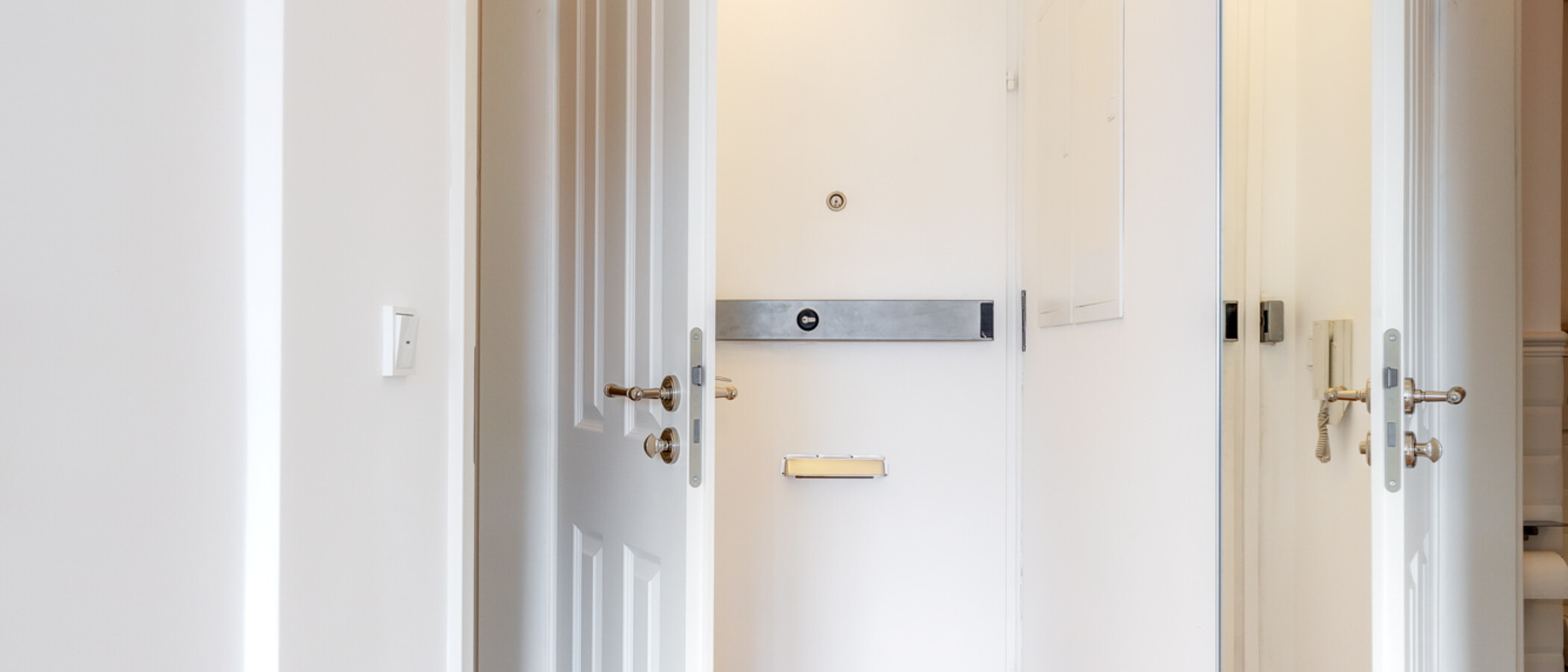 квартира München Maxvorstadt 01 коридор 13666