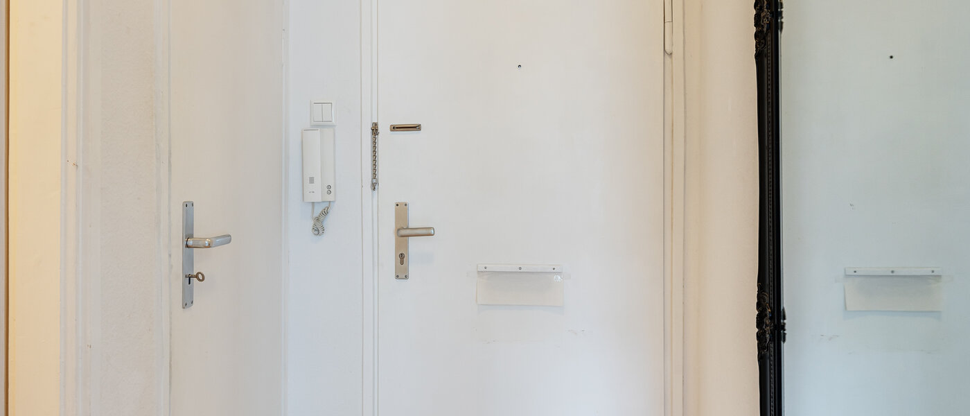 квартира München Parkstadt Bogenhausen 01 коридор 13668