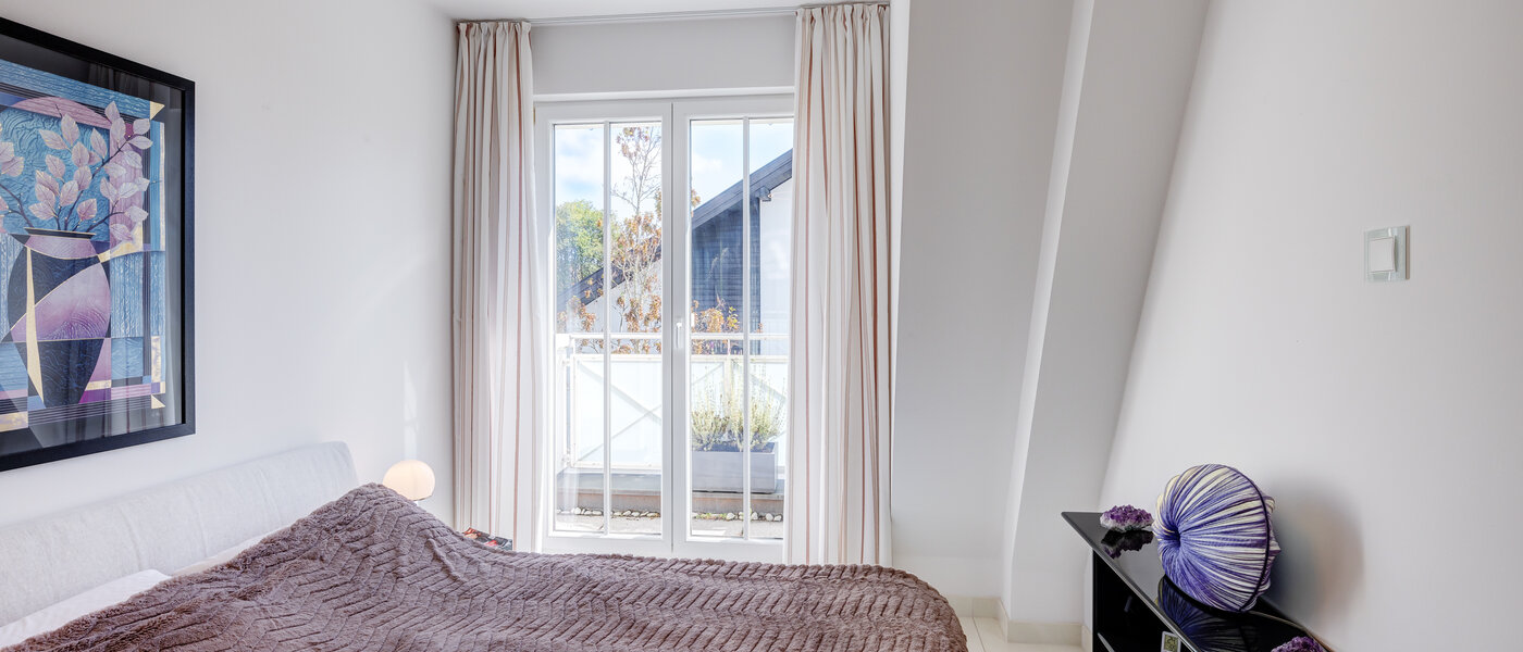 мансардная квартира München Solln 03 спальная комната 13669