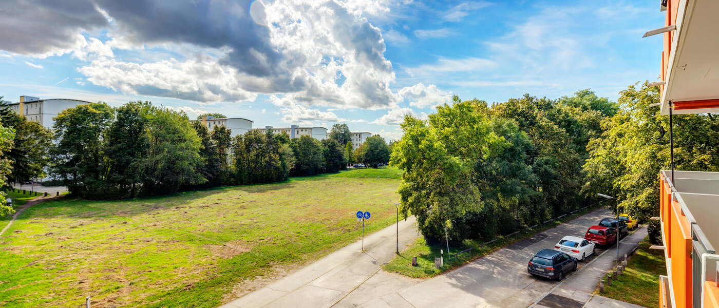 квартира München Am Hart 01 вид из окна 13670