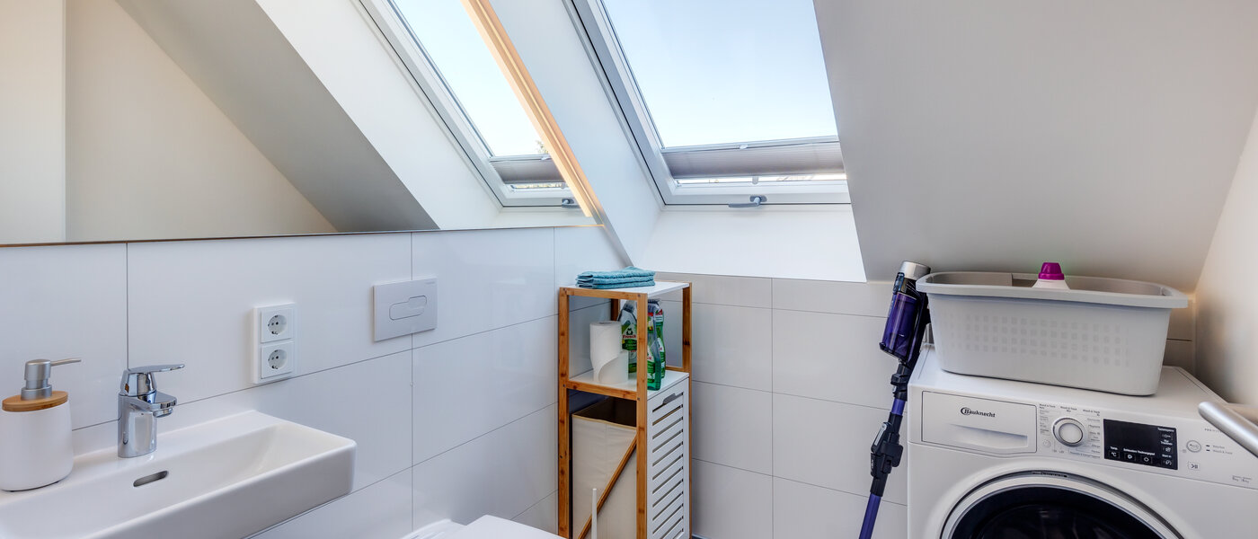 мансардная квартира Aschheim 01 гостевой туалет 13679