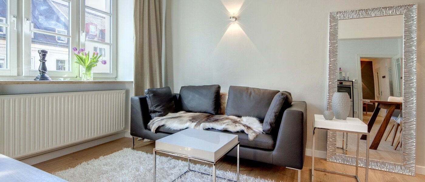 квартира München Maxvorstadt - Universitätsviertel 03 гостиная 1368