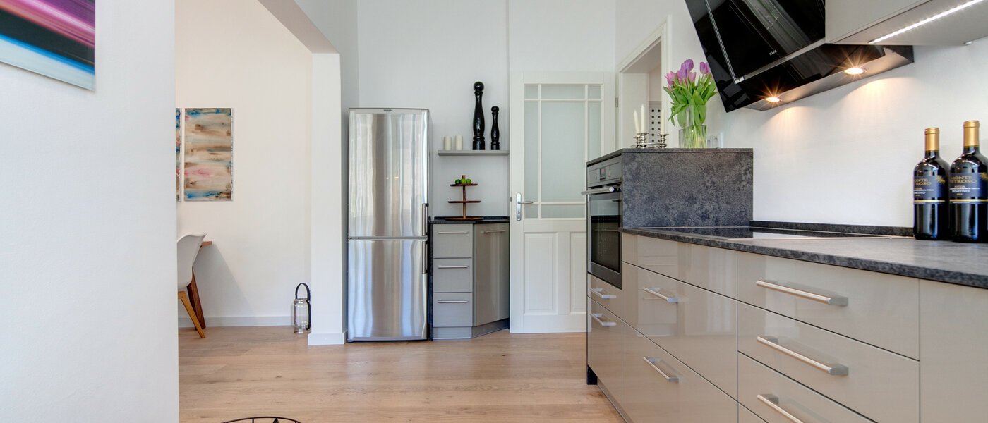 квартира München Maxvorstadt - Universitätsviertel 04 кухня 1368