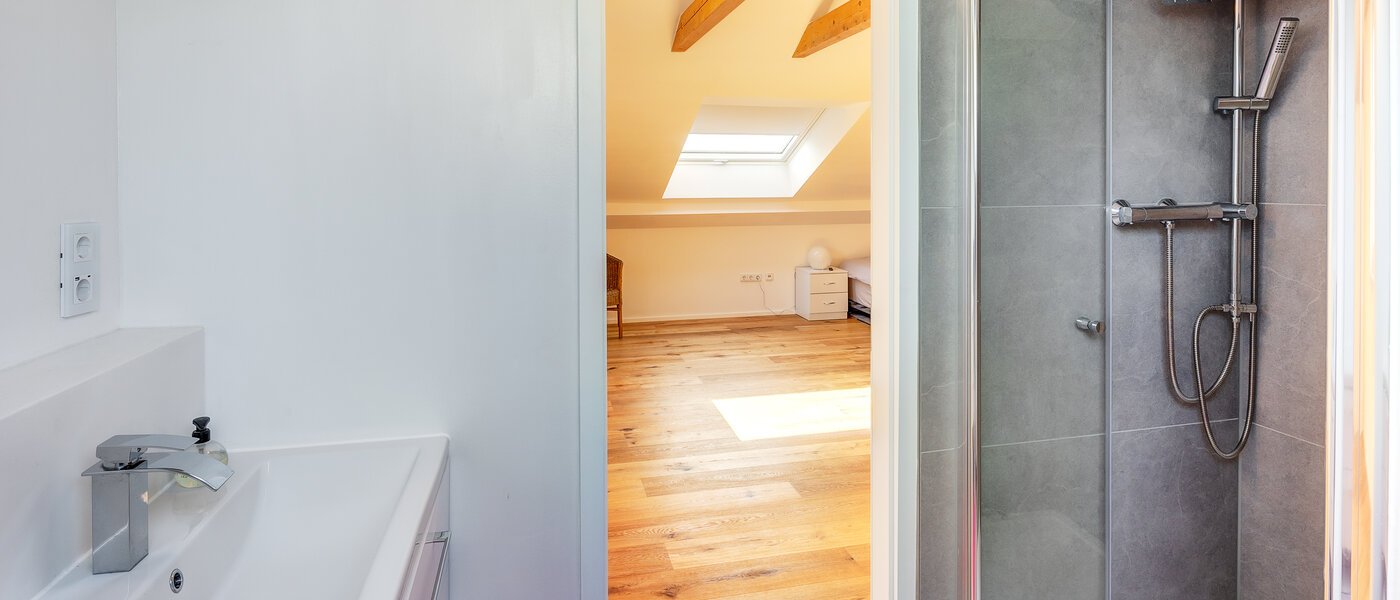 таунхаус Eichenau 01 2-я ванная комната 13696