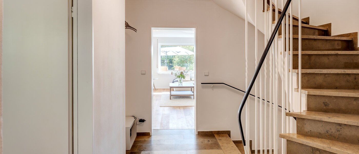 таунхаус Eichenau 03 коридор 13696