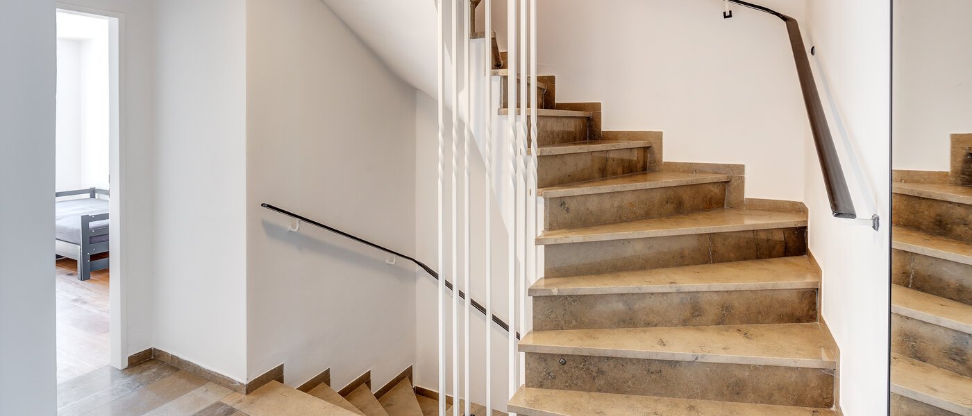 таунхаус Eichenau 07 коридор 13696