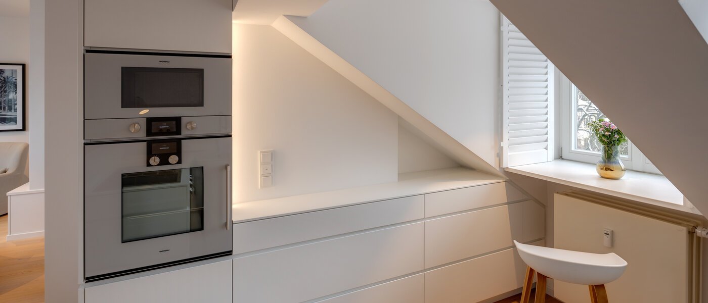 двухэтажная квартира München Altbogenhausen 02 кухня 13706