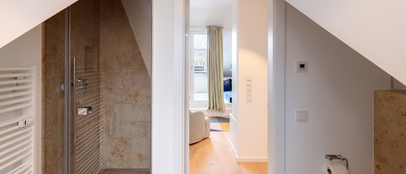 двухэтажная квартира München Altbogenhausen 02 2-я ванная комната 13706