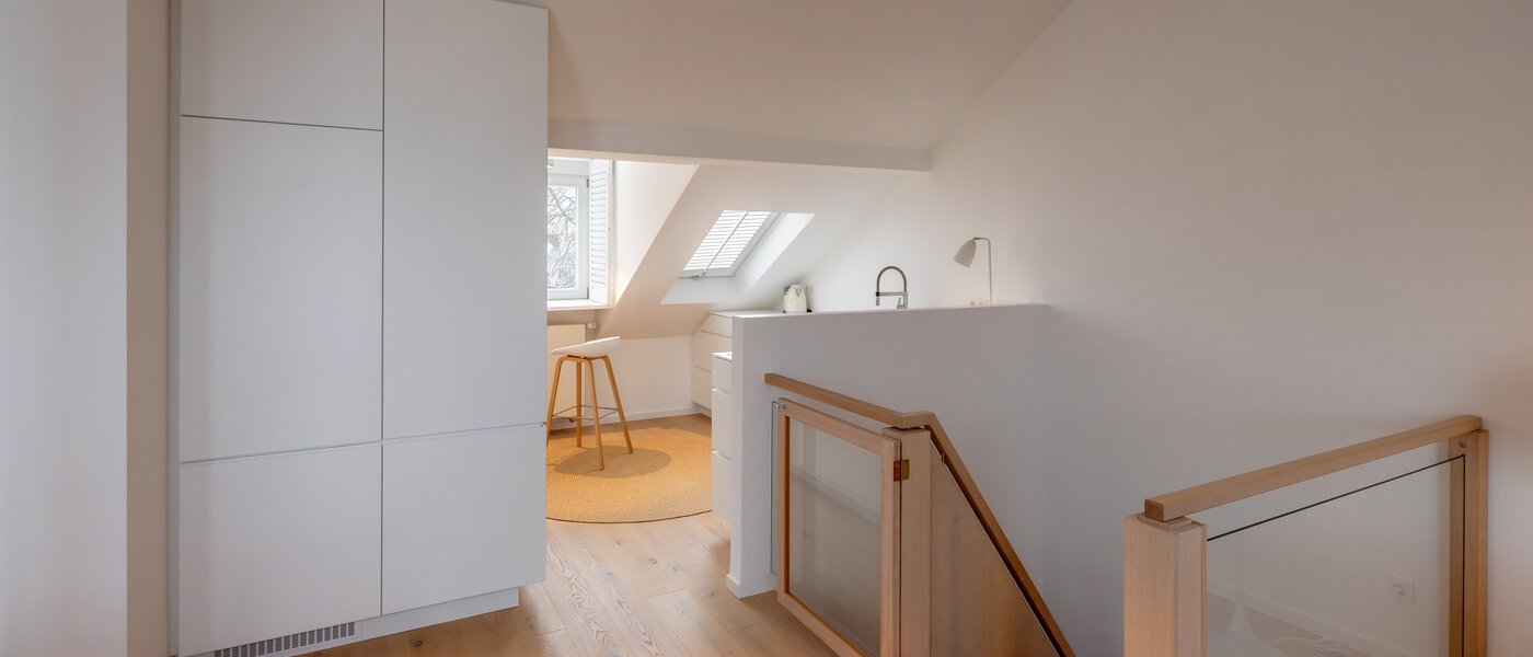 двухэтажная квартира München Altbogenhausen 05 коридор 13706