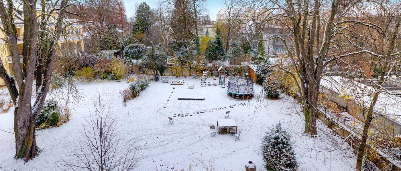 двухэтажная квартира München Altbogenhausen 03 вид из окна 13706